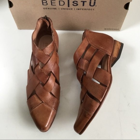 Bed Stu Shoes - NIB Bed Stu Brittany sandals